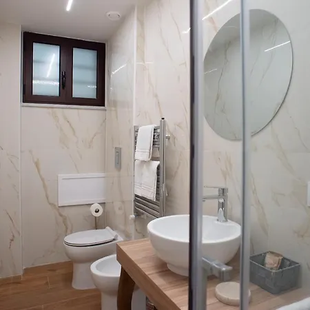 Affittacamere Toledo3 4*